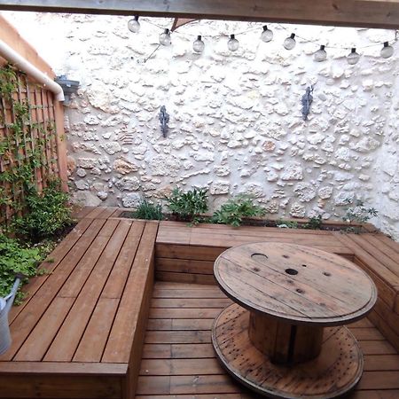 Maison De Village Avec Sa Charmante Petite Cour Interieure Fleury  Kültér fotó